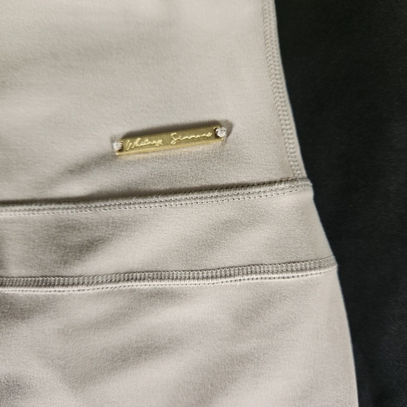 Gymshark XS Women's 2 Pc. Yelloe Bralette and Whitney Simmons Seamless Shorts - Picture 5 of 8